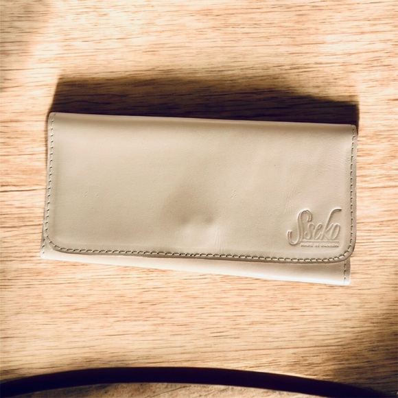Sseko Designs Handbags - Wallet Creamy Sheep Skin Hand-Crafted Minimalist Folded